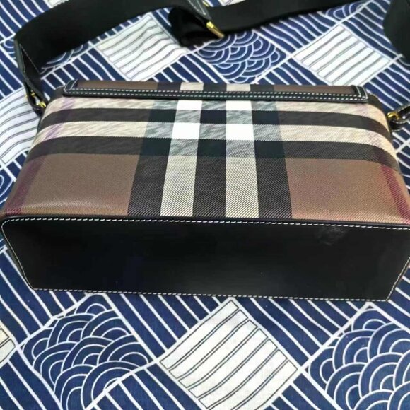 Burberry Women's Note Check-print Coated Cotton Shoulder Bag - Picture 9 of 10